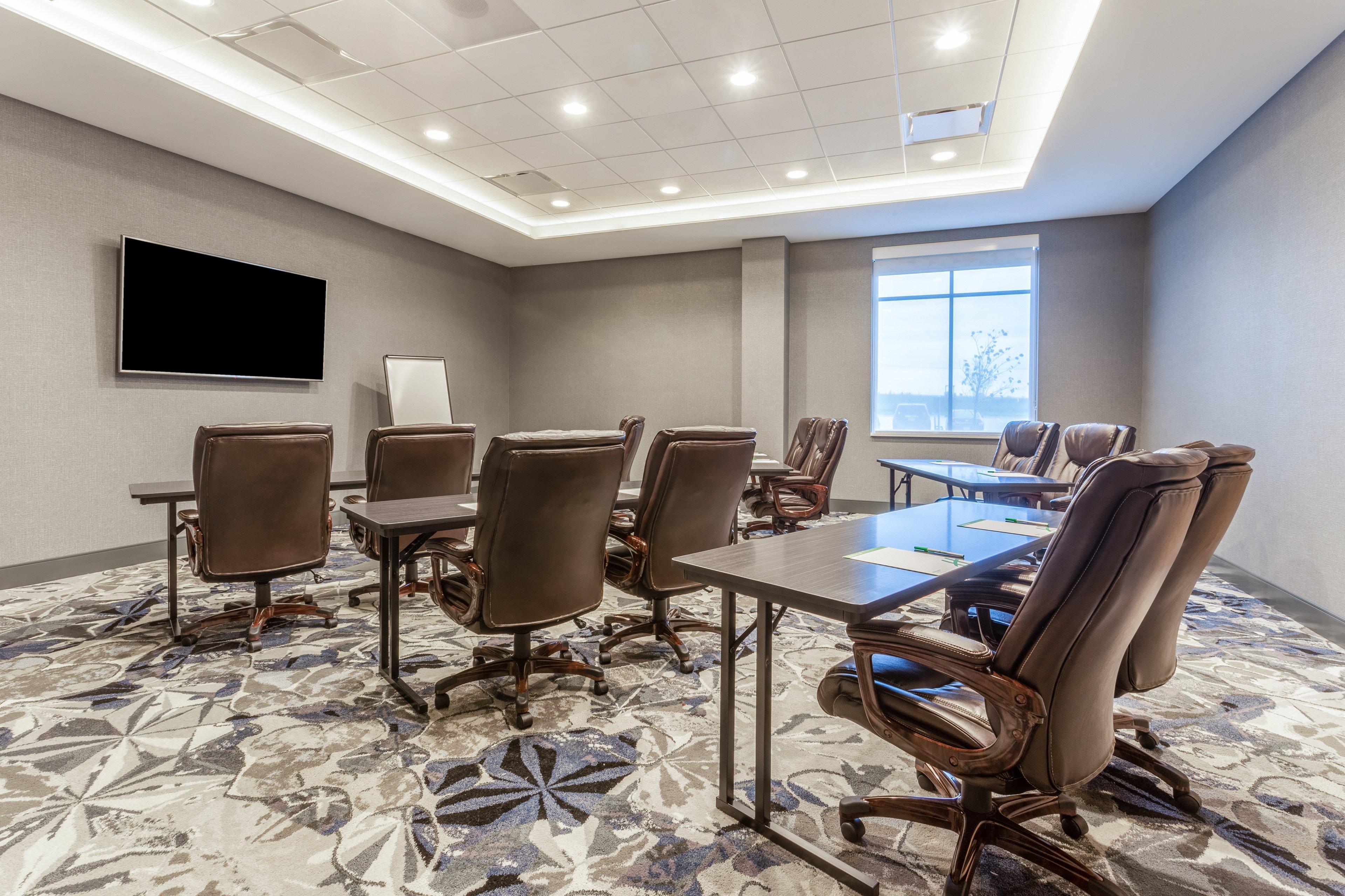 Holiday Inn & Suites Cedar Falls-Waterloo Event Ctr By Ihg Екстериор снимка