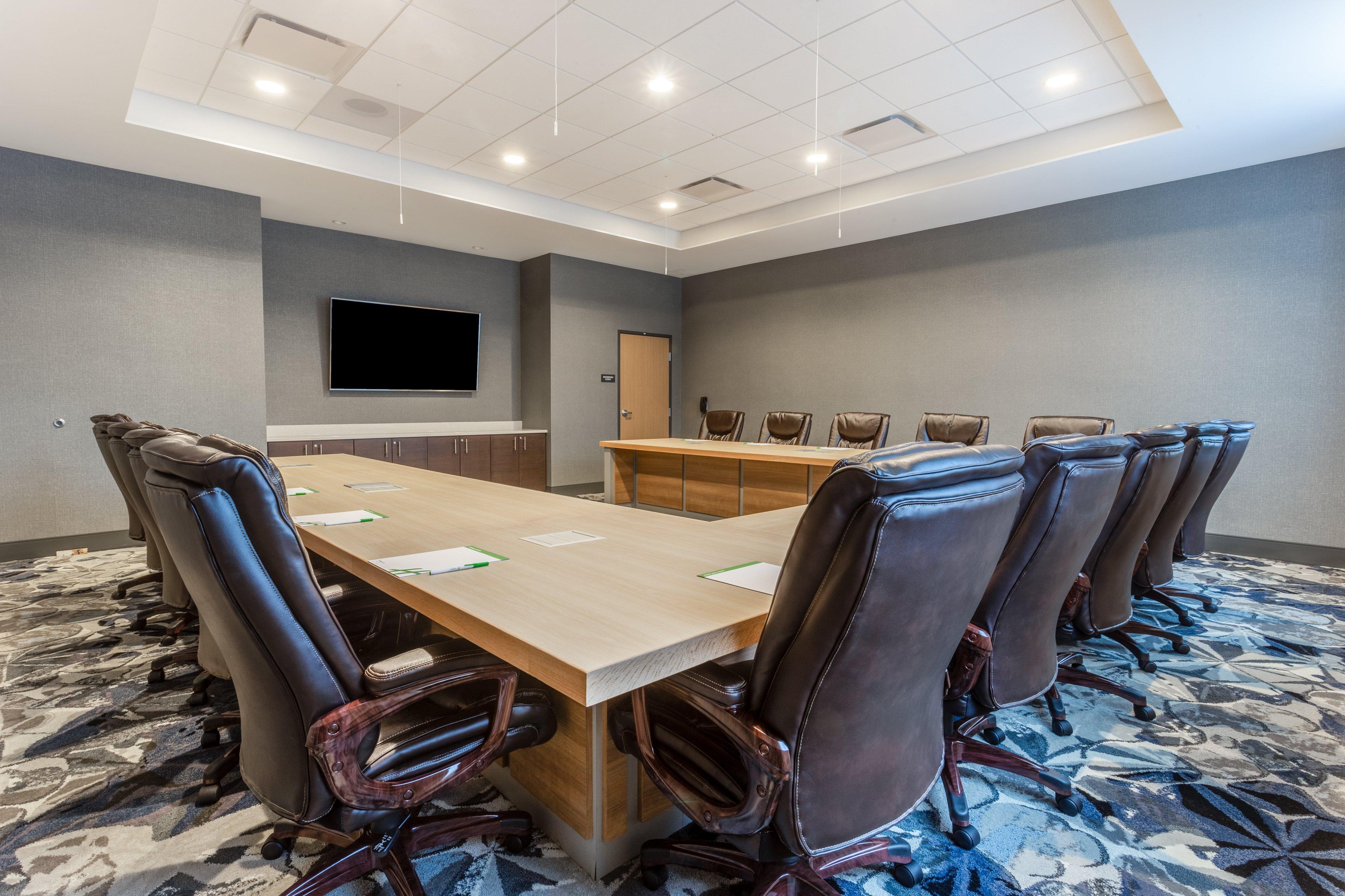Holiday Inn & Suites Cedar Falls-Waterloo Event Ctr By Ihg Екстериор снимка